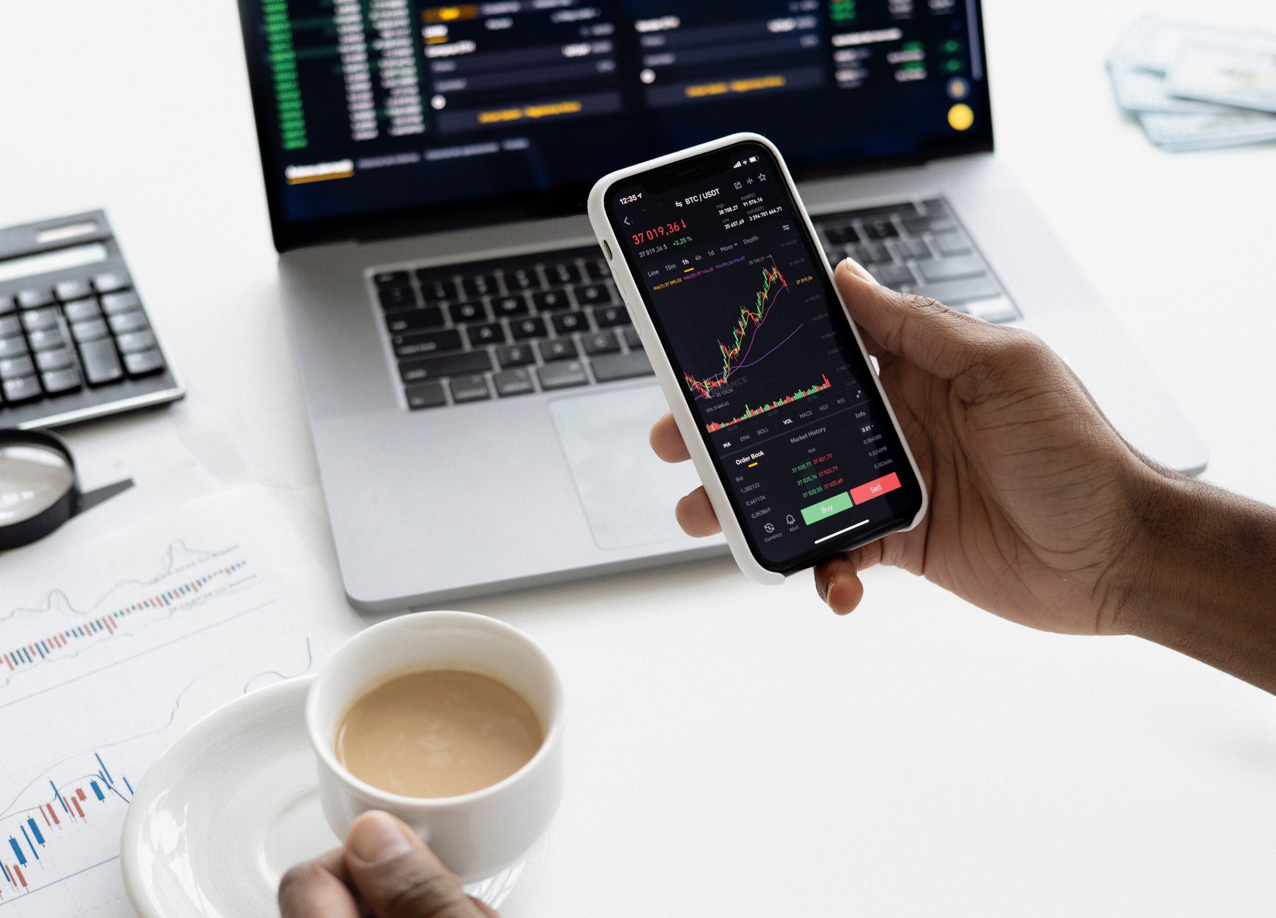 マネックス証券の手数料はお得？取引別の種類や他社との比較を紹介！｜DEBIT INSIDER（デビットインサイダー）