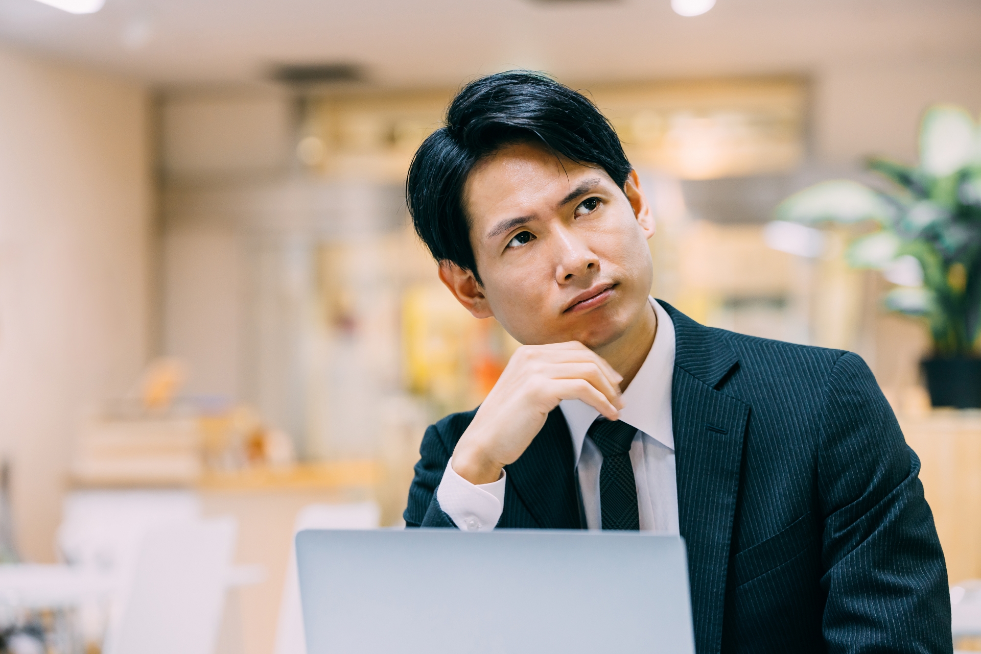 初めての転職活動での注意点とは？考えるべきポイントを解説！｜winnova